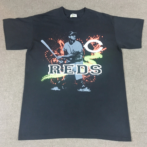 black cincinnati reds shirt